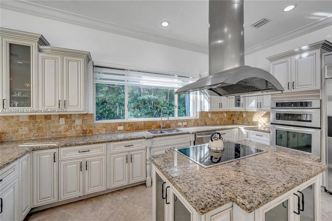 13400 Sw 83 Rd Ave, House other with 4 bedrooms, 6 bathrooms and null parking in Pinecrest FL | Image 14