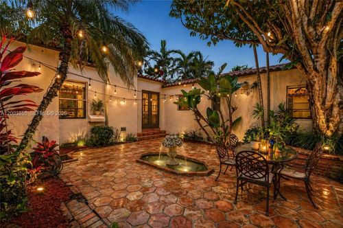 485 Ne 96th St, Miami Shores, FL, 33138-2733 | Card Image