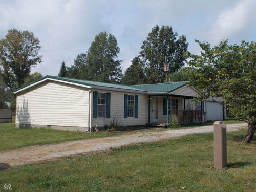 3697 Country Squire Blvd, North Vernon, IN, 47265-8822 | Card Image