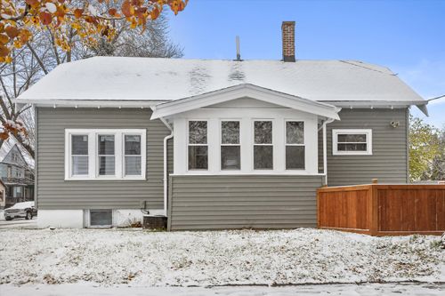 3530 W Park Hill Ave, Milwaukee, WI, 53208-4120 | Card Image