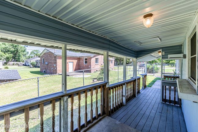 105 Queens Rd, House other with 3 bedrooms, 1 bathrooms and null parking in Jacksonville NC | Image 4