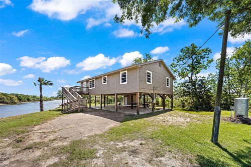 6909 County Road 203, Liverpool, TX, 77577-8023 | Card Image