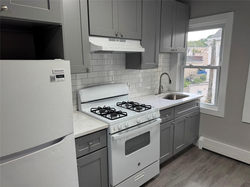 apt-2r-520 Harrison Ave, Peekskill, NY, 10566-2377 | Card Image