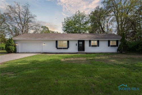 7413 Sylvania Ave, Sylvania, OH, 43560-3536 | Card Image