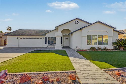 8740 W Keim Drive, Glendale, AZ, 85305 | Card Image