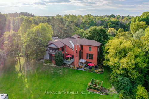 21 Bartley Dr, Caledon East, ON, L7E0N1 | Card Image