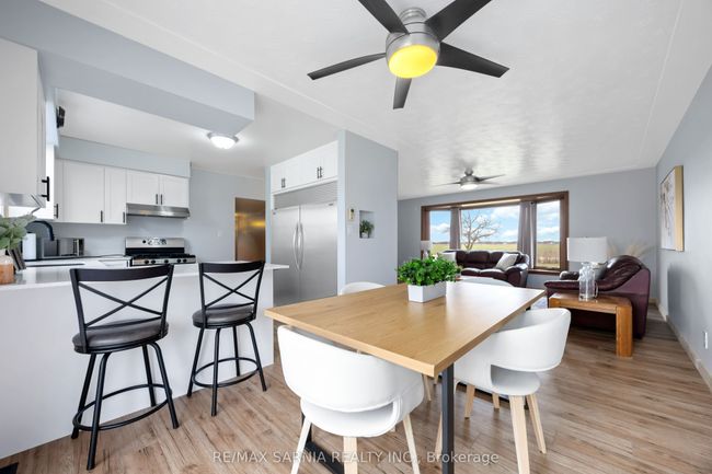 4186 Fairweather Rd, House other with 4 bedrooms, 2 bathrooms and 6 parking in Petrolia ON | Image 11