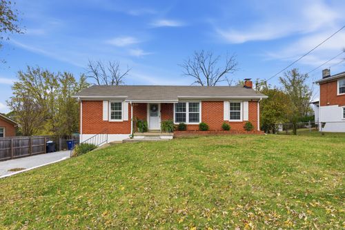 105 Gardendale Dr, Columbia, TN, 38401-4317 | Card Image