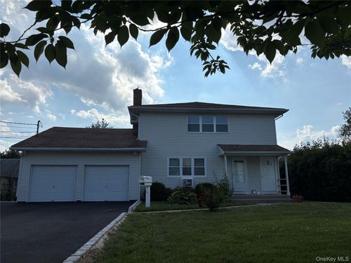8 Locust St, Glen Cove, NY, 11542-2392 | Card Image