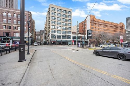 apt-8e-2077 E 4th St, Cleveland, OH, 44115-1080 | Card Image