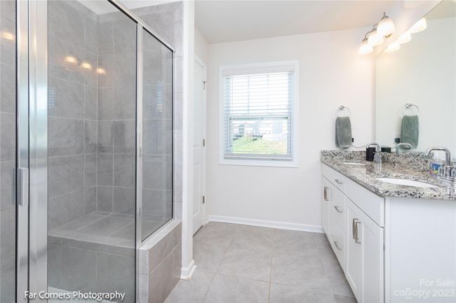 Primary Bathroom | Image 13