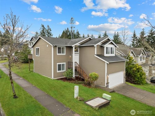 2205 Cooper Crest Pl Nw, Olympia, WA, 98502-4079 | Card Image
