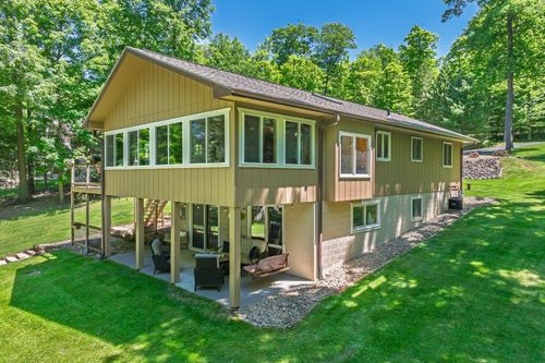 9220 Marguerite Ct, Minocqua, WI, 54548 | Card Image