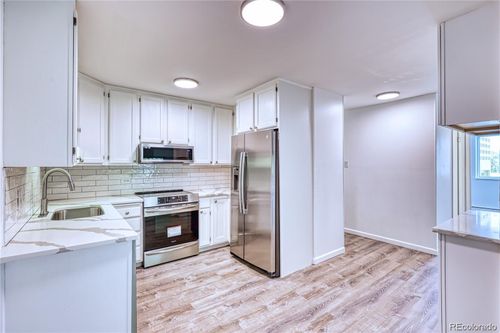 2b-610 S Alton Way, Denver, CO, 80247-1649 | Card Image