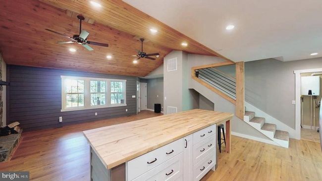 542 Hidden Acres Rd, House other with 3 bedrooms, 3 bathrooms and null parking in MOUNT STORM WV | Image 11