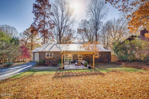 900 Echo Ln, Johnson City, TN, 37604-7218 | Card Image