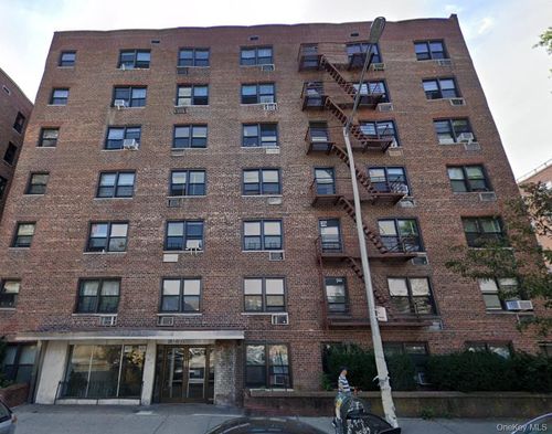4j-143-30 Roosevelt Ave, Flushing, NY, 11354-6102 | Card Image