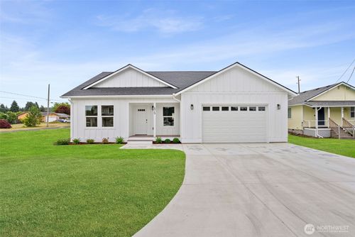 475 Garfield Ave E, Tenino, WA, 98589-9202 | Card Image
