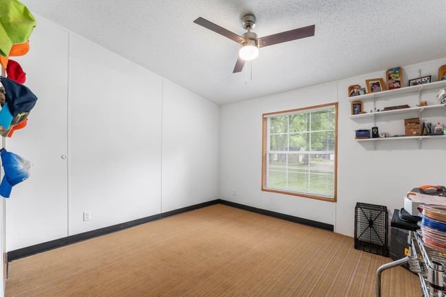 932 N Oregon St, House other with 3 bedrooms, 2 bathrooms and null parking in Shelburn IN | Image 17