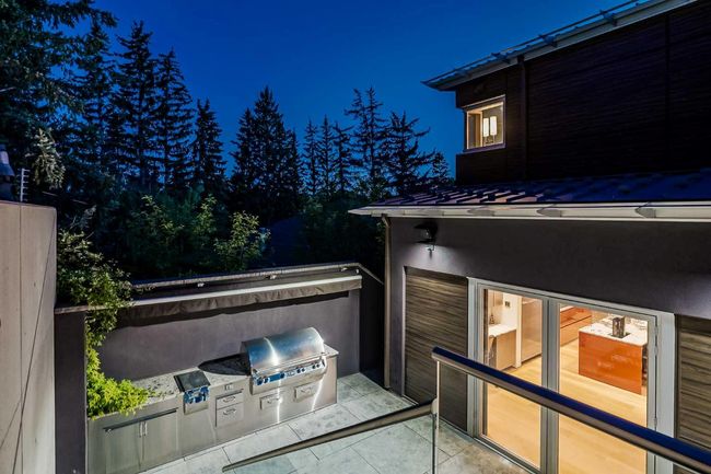 2906 Marquette St Sw, House other with 4 bedrooms, 6 bathrooms and 6 parking in Calgary AB | Image 46
