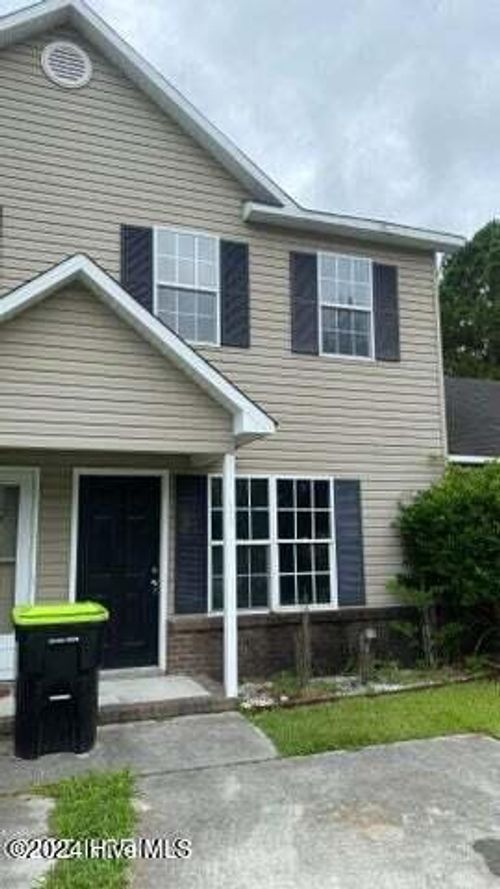 223 Mesa Ln, Jacksonville, NC, 28546-9564 | Card Image