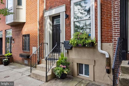 511 S 27th St, PHILADELPHIA, PA, 19146-1012 | Card Image