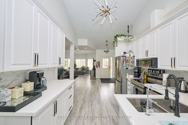 637 Carl Rd, House other with 5 bedrooms, 4 bathrooms and 20 parking in Port Robinson ON | Image 14