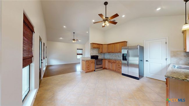 Kitchen | Image 15