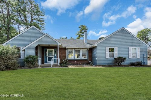 6 Holyoke Ct, WHITING, NJ, 08759-3136 | Card Image