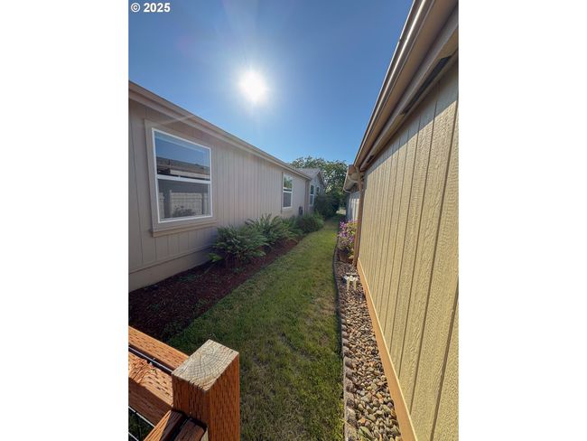 UNIT-13 - 3355 N Delta Hwy, House other with 3 bedrooms, 2 bathrooms and null parking in Eugene OR | Image 41