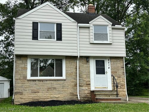 4514 Lilac Rd, South Euclid, OH, 44121-3903 | Card Image