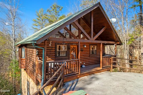 3290 Emerald Springs Loop, Sevierville, TN, 37862 | Card Image