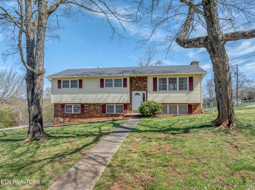 726 Greenwich Dr, Maryville, TN, 37803-0457 | Card Image
