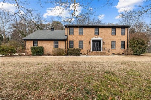 8957 River Cres, Suffolk, VA, 23433-1109 | Card Image