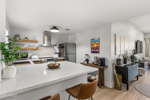 216-6125 E Indian School Rd, Scottsdale, AZ, 85251-5464 | Card Image