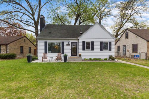 4257 Drew Ave N, Robbinsdale, MN, 55422-1549 | Card Image