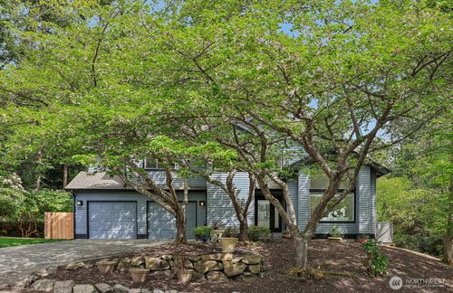 15004 61st Pl Ne, Kenmore, WA, 98028-4370 | Card Image