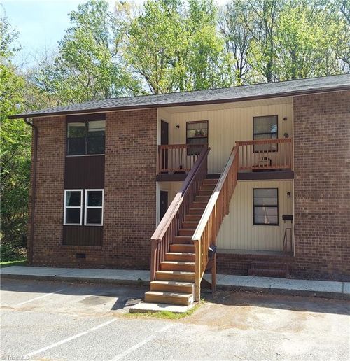 427 S Main St, Asheboro, NC, 27203-5784 | Card Image