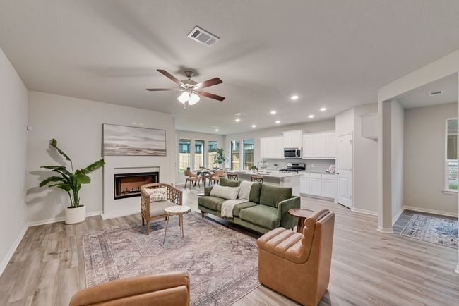 3521 Columbus St, House other with 3 bedrooms, 2 bathrooms and null parking in Gainesville TX | Image 9