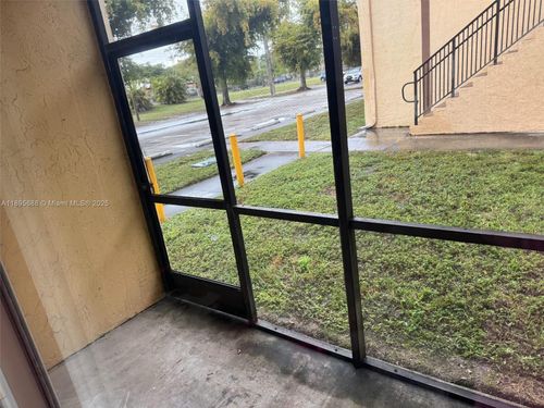 apt-1d-2820 Nw 55th Ave, Lauderhill, FL, 33313-2539 | Card Image