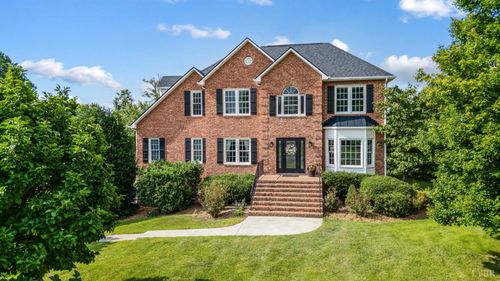 100 London Downs Dr, Forest, VA, 24551-3020 | Card Image