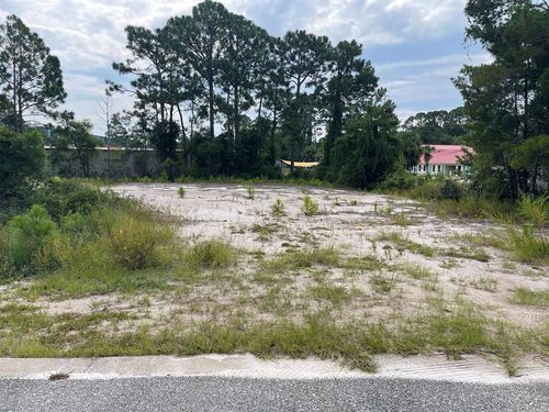1588 Sea Breeze Way, Carrabelle, FL, 32322-5113 | Card Image