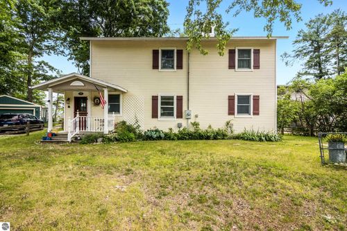 536 N West Bay Shore Drive, Suttons Bay, MI, 49682 | Card Image