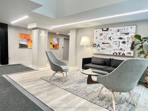 202-225 Davenport Rd, Toronto, ON, M5R3R2 | Card Image