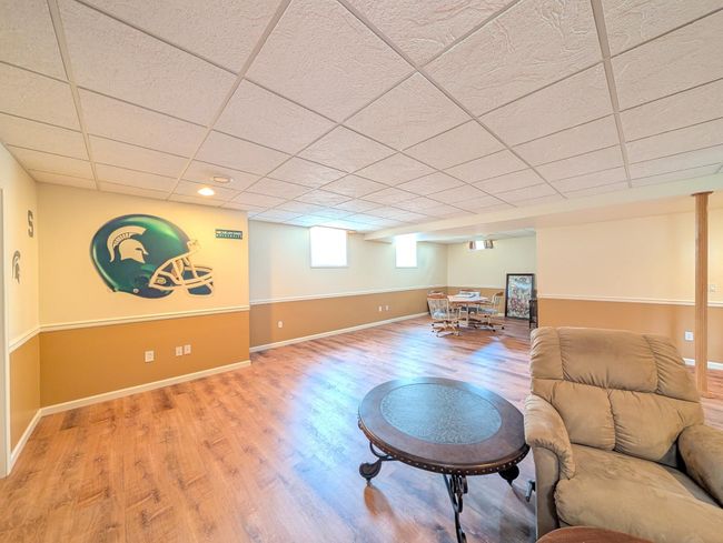 7259 Maplecrest Cir, Condo with 2 bedrooms, 3 bathrooms and null parking in Swartz Creek MI | Image 17