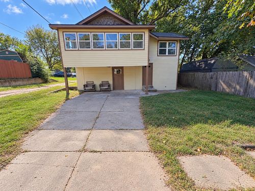 319 W Adams St., Arkansas City, KS, 67005 | Card Image