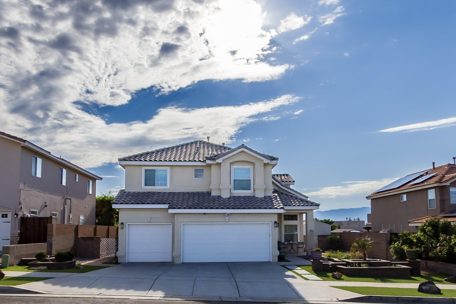 Benton St, Albuquerque, NM 87114