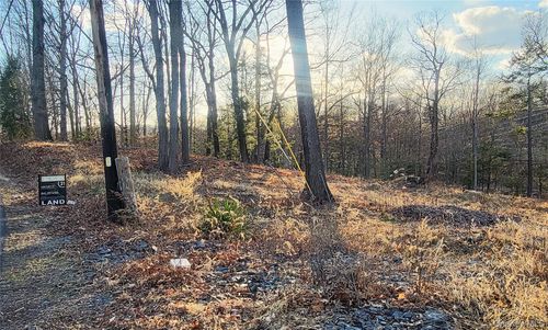 18 Plattekill Rd, Marlboro, NY, 12542-6022 | Card Image