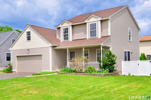 9 Crystal Dr, East Granby, CT, 06026-8705 | Card Image
