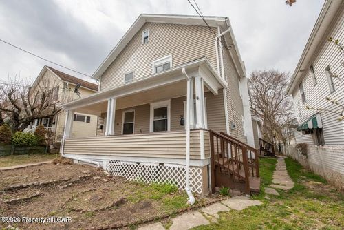 59 Green St, Kingston, PA, 18704-2401 | Card Image